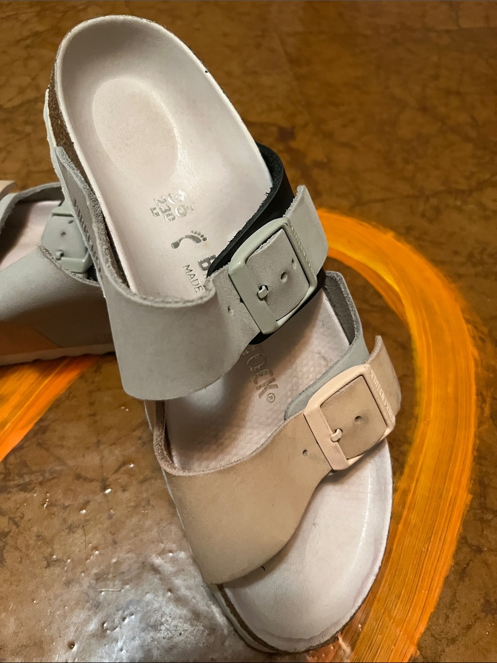 Women’s Birkenstock Two-Band Sandals in Beige and Light Gray SZ 36 - Picture 2 of 11